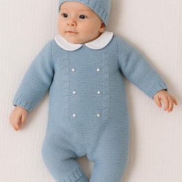 Conjunto de lana y gorro cuello redondo Celeste