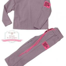 chándal algodón lila detalles fluor