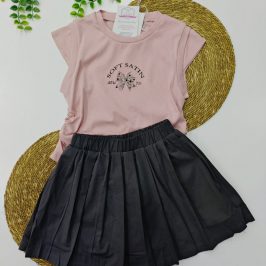 Conjunto falda pantalón plisado y blusa brillo
