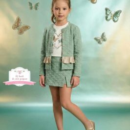 Conjunto falda pantalon camiseta y chaqueta 